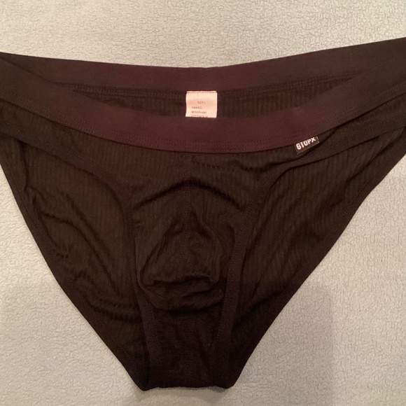 Black ribbed brief, like new - Picture 6 of 6